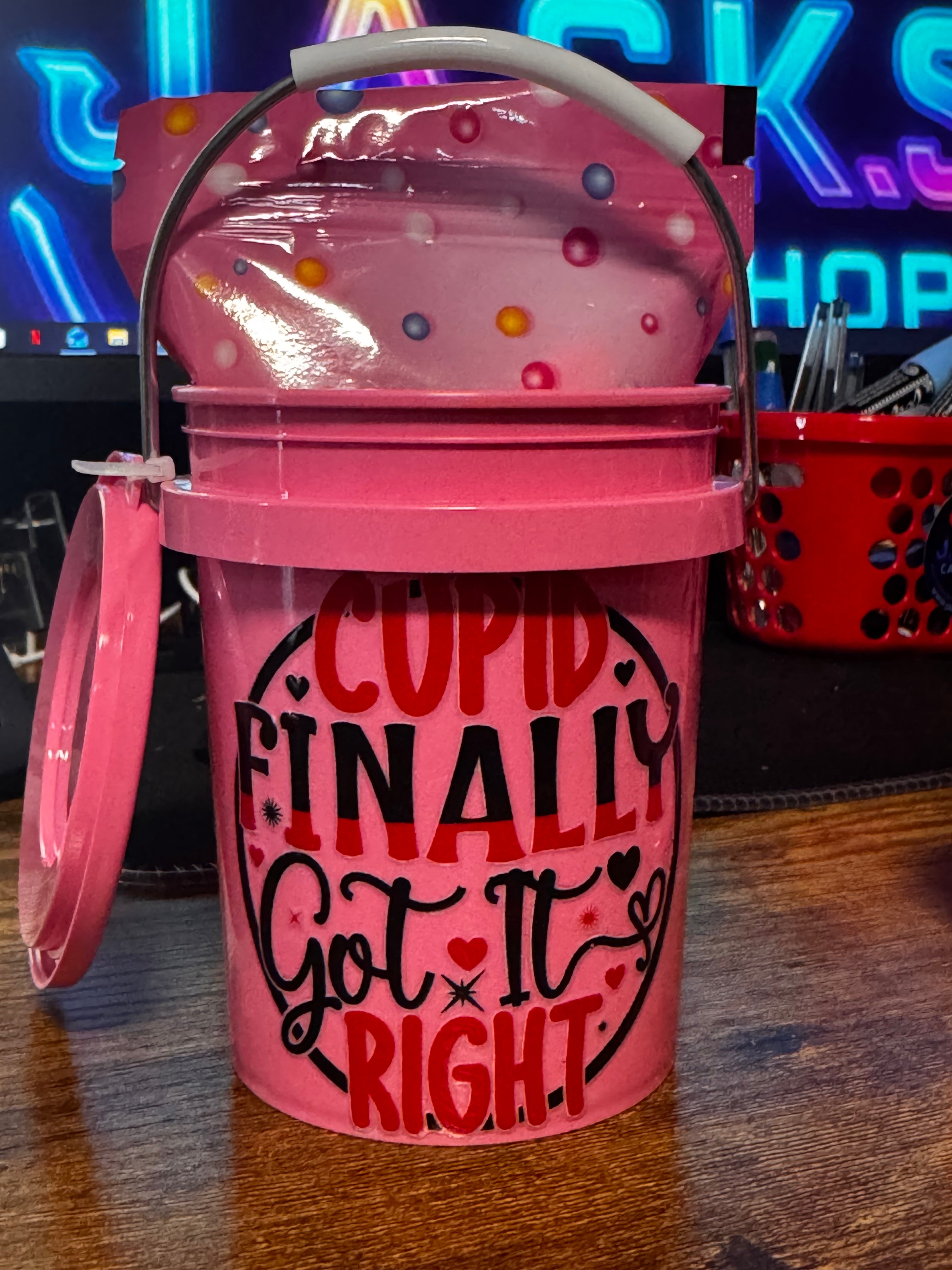 CUPID FINALLY GOT IT RIGHT VALENTINES MINI BUCKET PERFECT FOR GIFTING